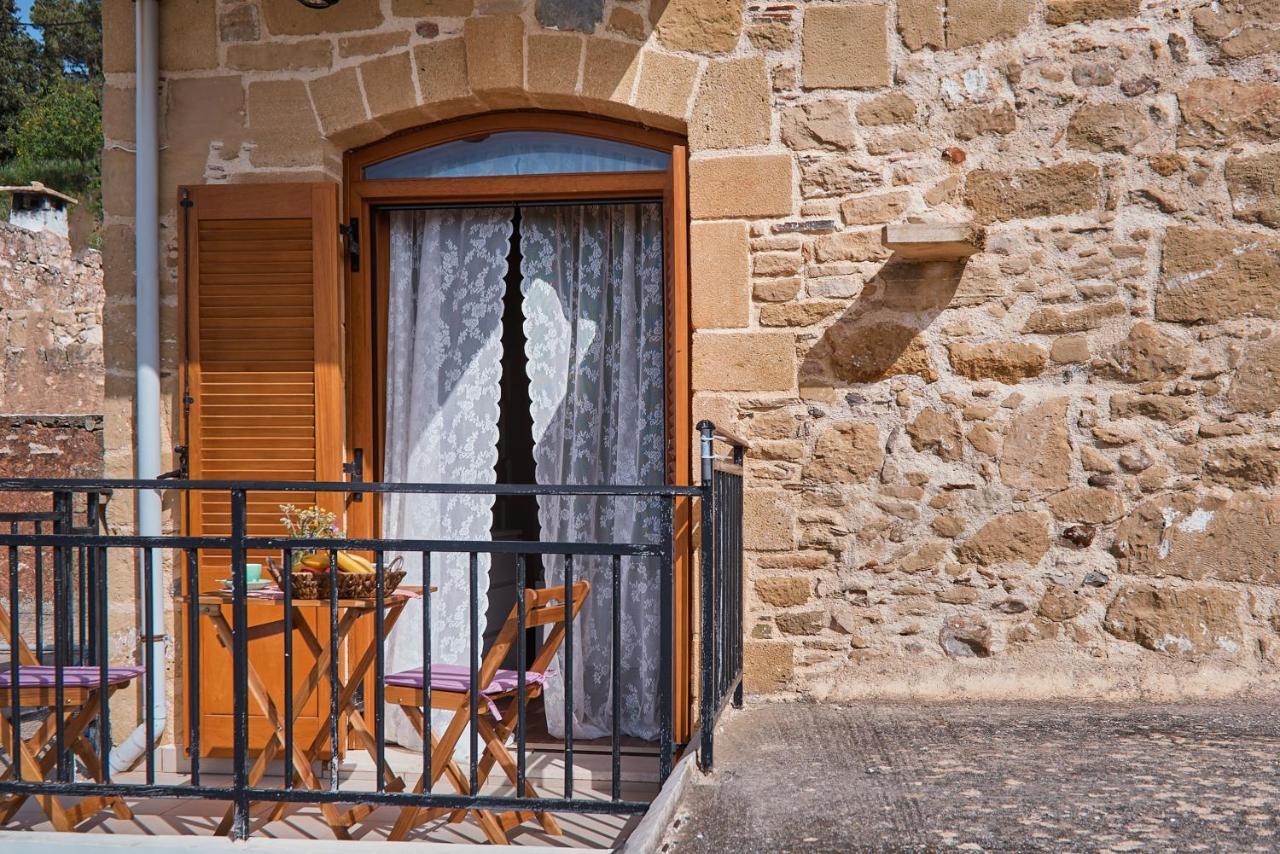 Vaggelis Little Stone House Maredhiana
